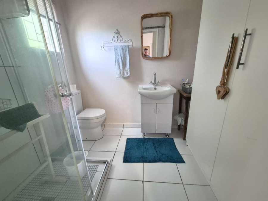 5 Bedroom Property for Sale in Roodewal Free State